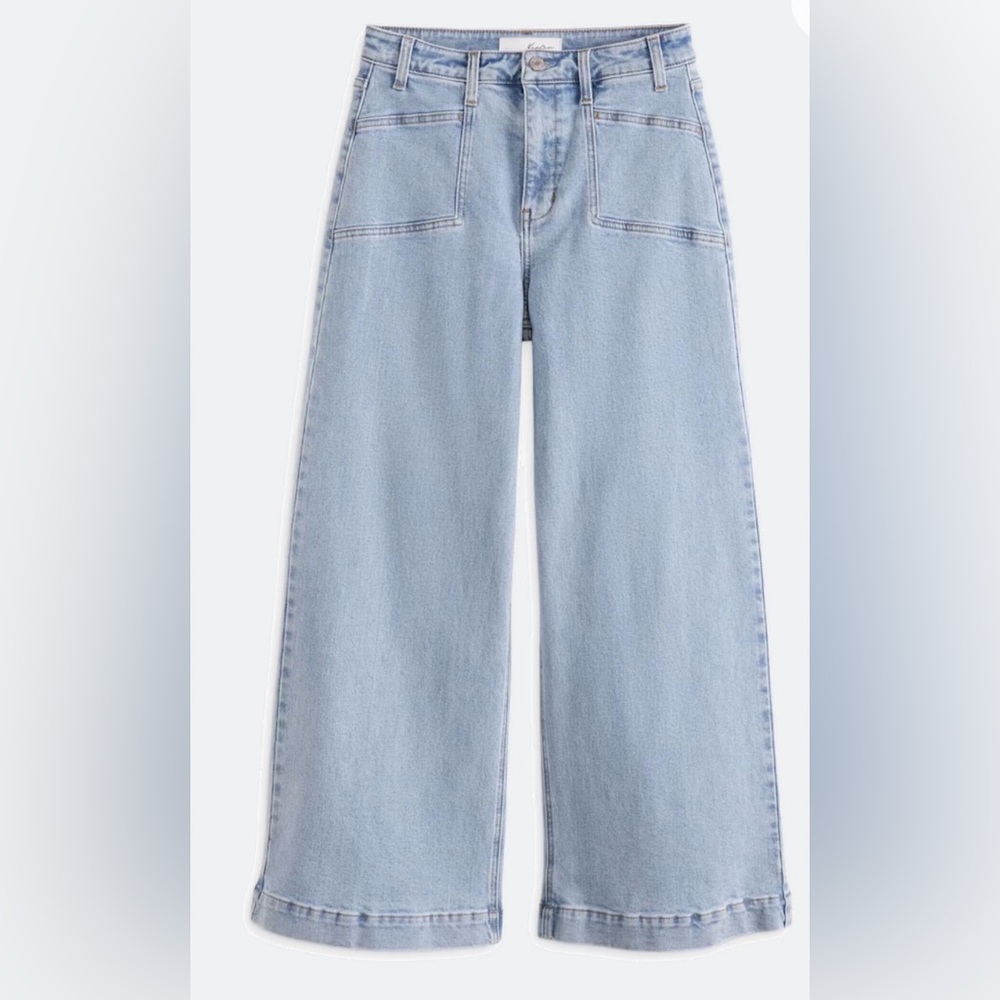 NWT 🔖 Size 8 KanCan High Rise Wide Leg Jeans Light Wash Cropped 29” Inseam